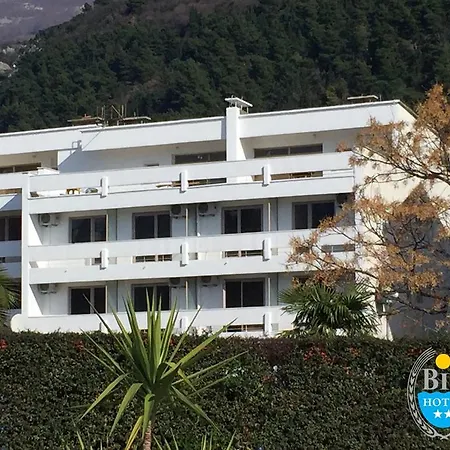 Ξενοδοχείο Bip Μπούντβα